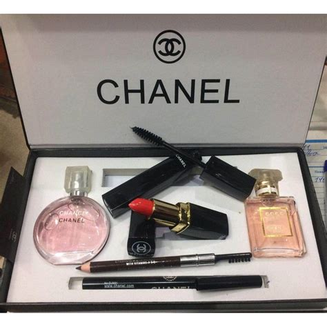 chanel set perfume|Chanel perfume and lipstick set.